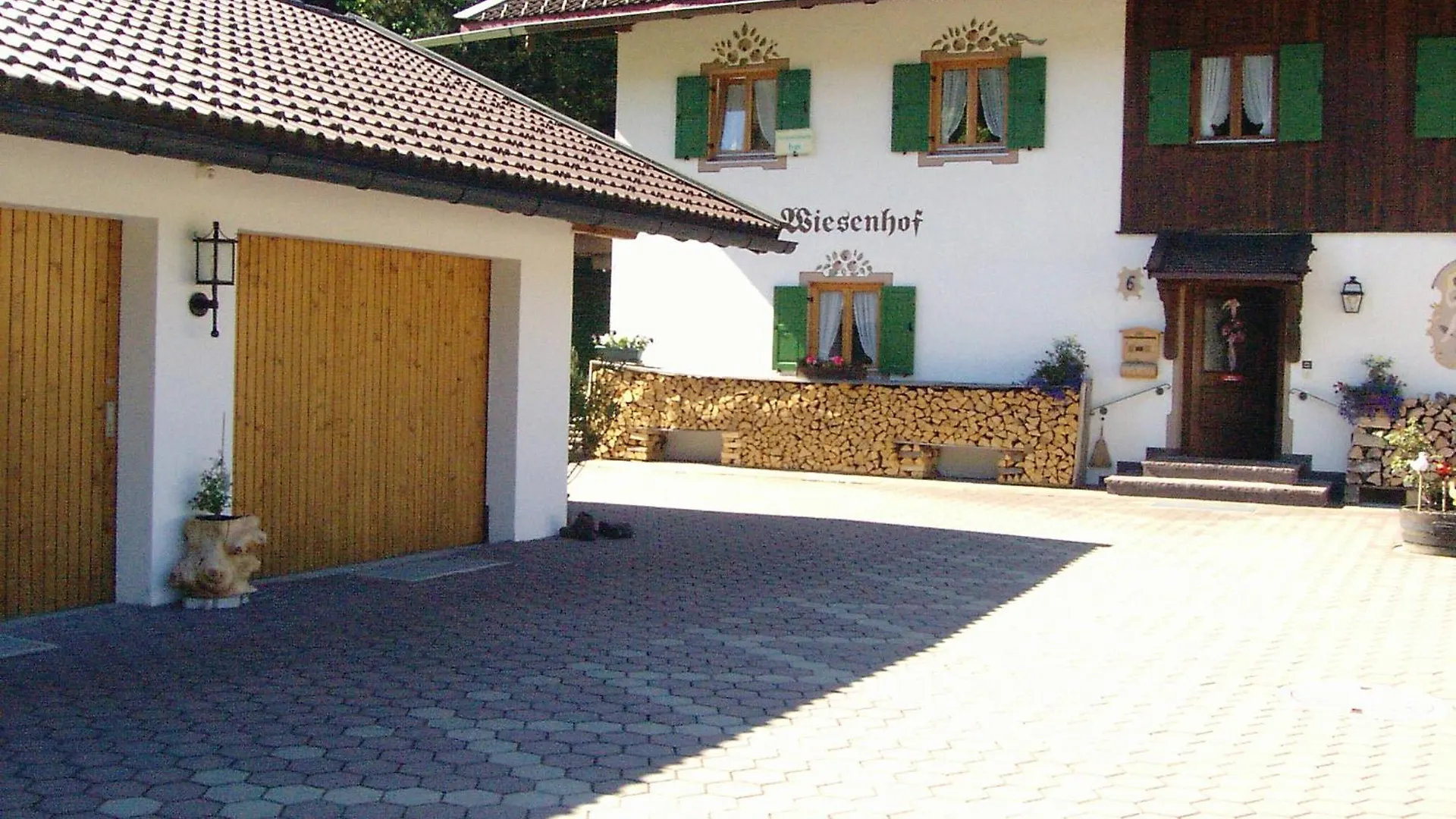 Der Wiesenhof Krun 0*,